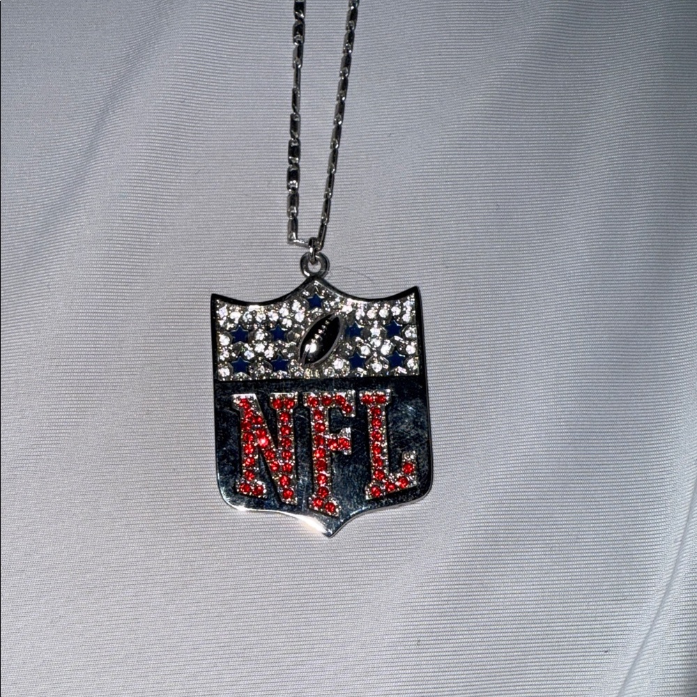 Custom white gold plated NFL Necklace with adjustable chain 16”-22” - Picture 3 of 4